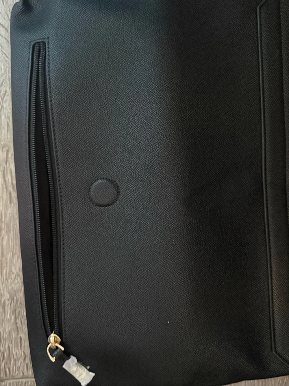 lab top carrying case, magnetic closure